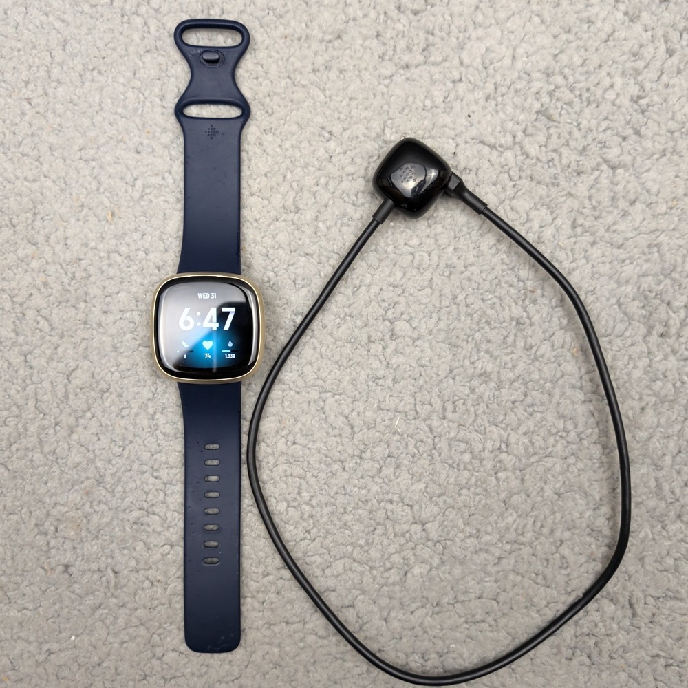 Fitbit Versa 3 GPS Smart Watch Heart Rate Monitor Soft Gold Blue FB511 Small